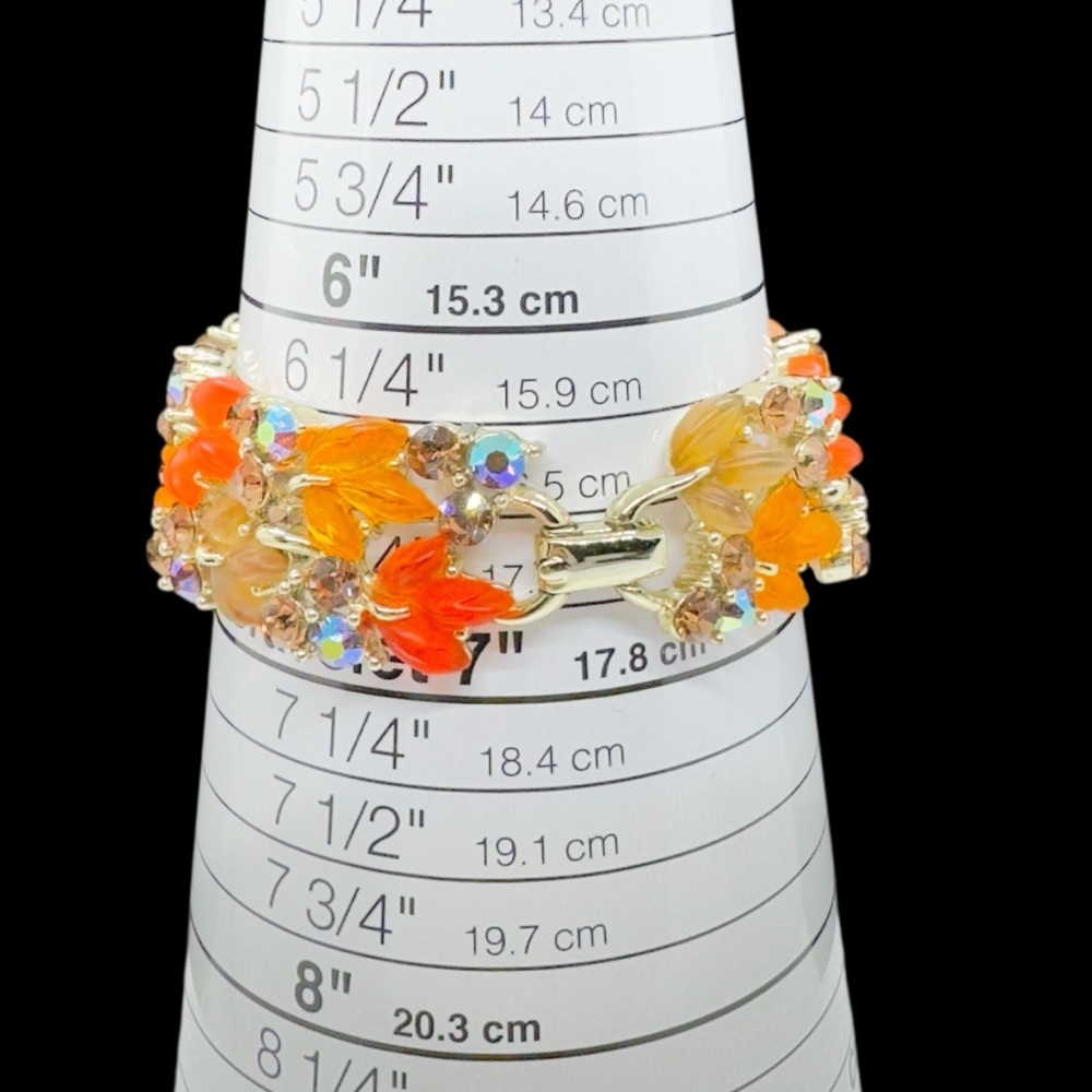 Vintage Hallmarked Lisner Fall Colored Acrylic Leaves & Rhinestone Bracelet - Picture 12 of 12